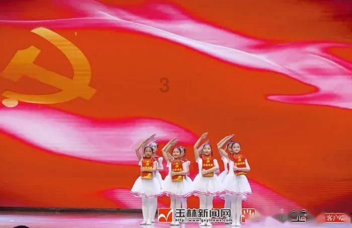 暗黑精灵的装扮